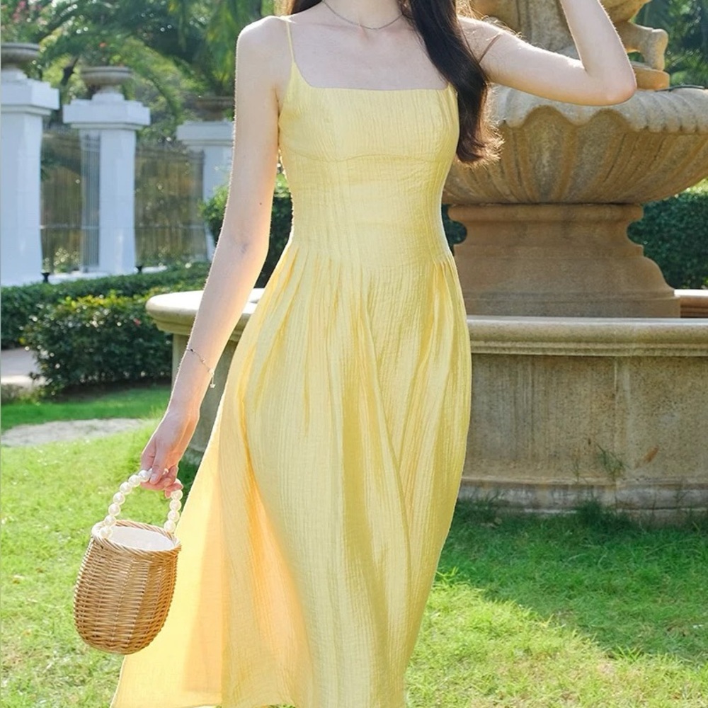 Elegant Yellow Sundress